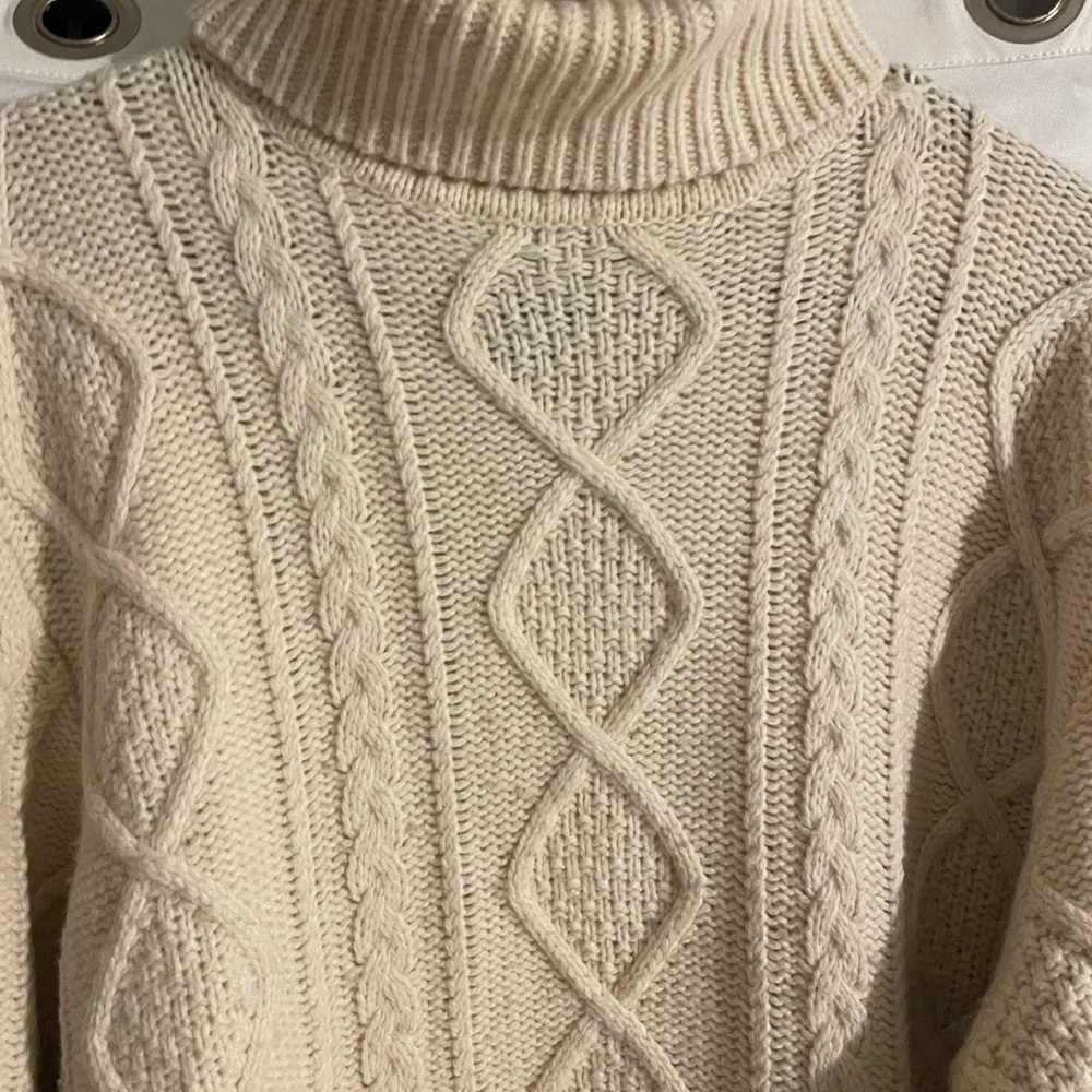Turtle neck wool tunic fisherman sweather